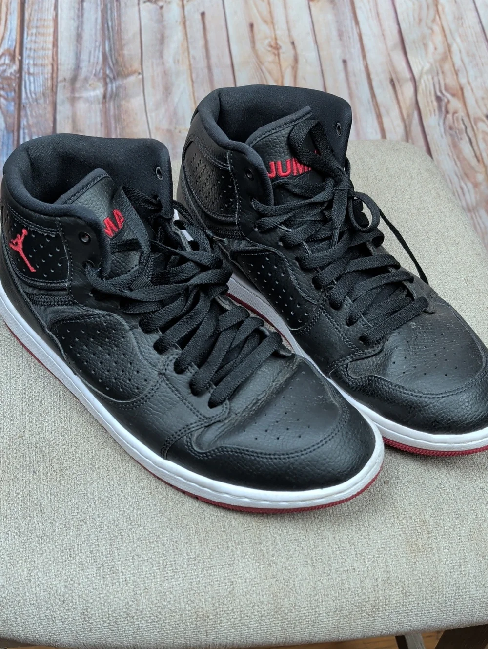 Jordan Jumpman Black and Red Mid-Top Sneakers Men's 10